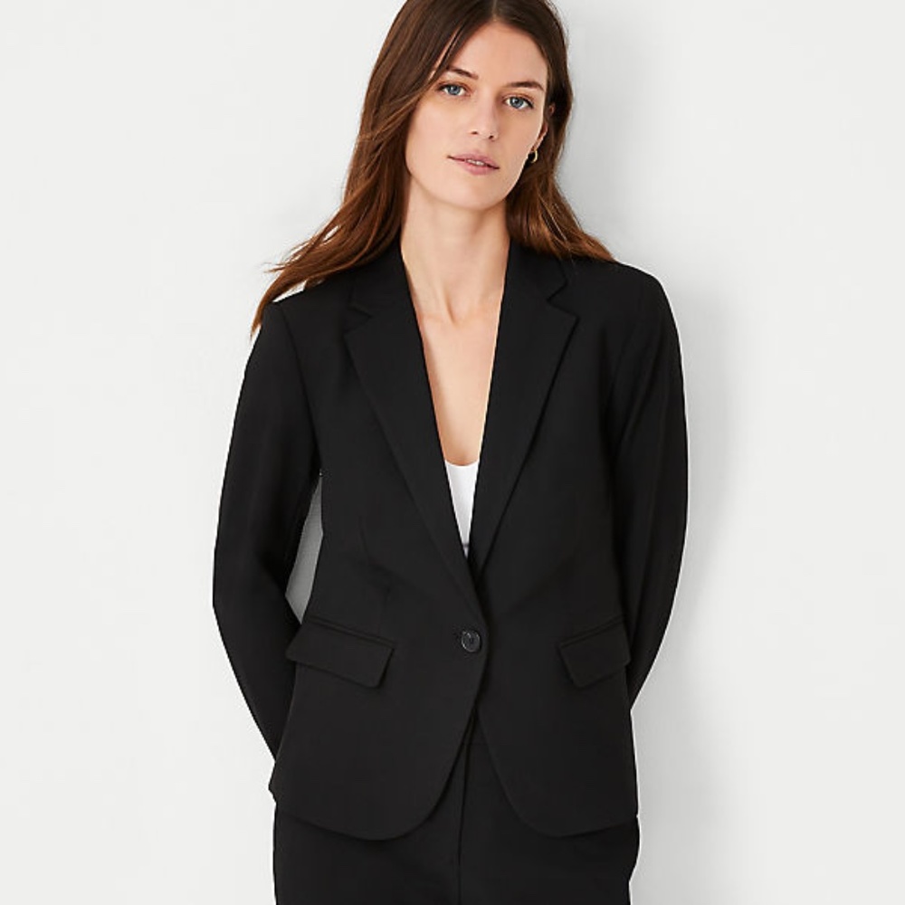 Ann Taylor Black Blazer - One Button Blazer in Seasonless Stretch - Size 00